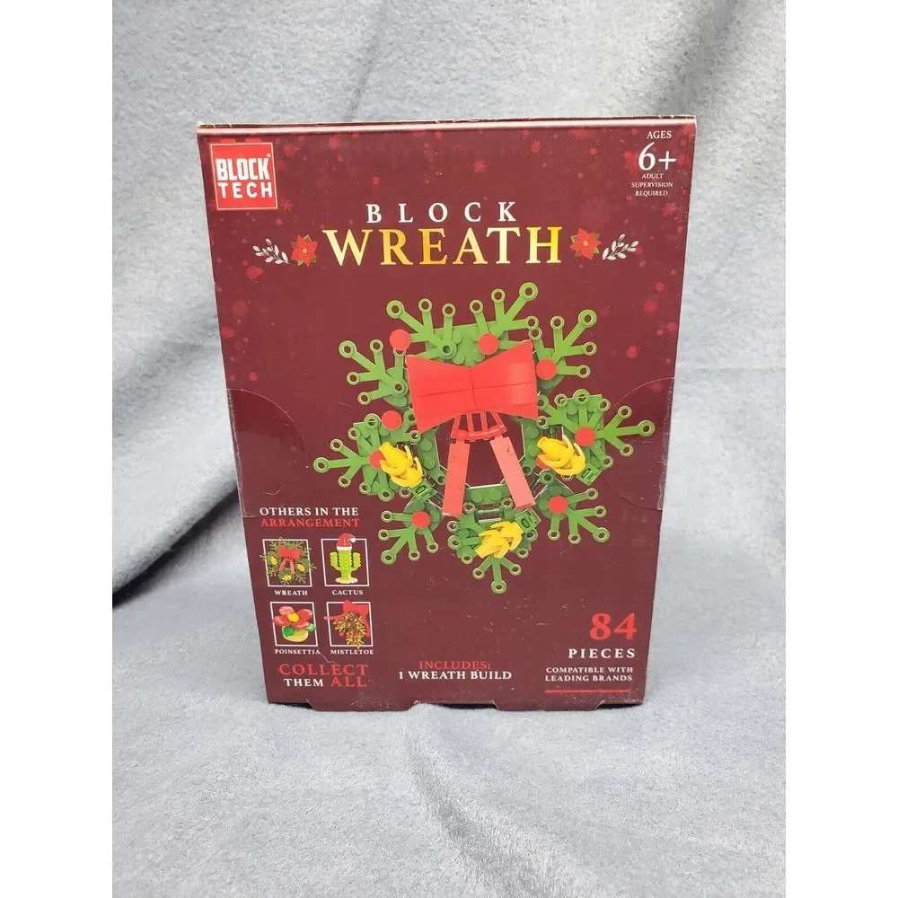 Block‎ Tech Christmas Wreath